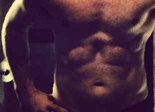 PICTURE: Sam Worthington Strips Off On Instagram