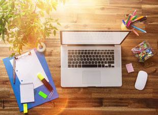 Can You Blog With The Best? Announcing The #AussieBlogAwards With Her.ie