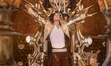 WATCH: Michael Jackson Brought Back To Life With Hologram Performance At Billboard Music Awards