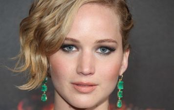 Jennifer Lawrence Flies Mother To LA To Meet New Boyfriend Chris Martin