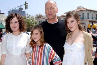 Scout Willis Goes Topless On Streets Of New York In Protest Against Instagram