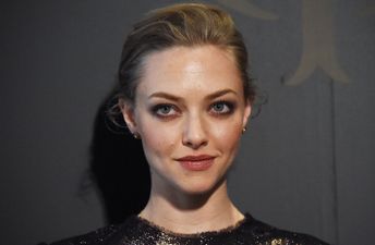 VIDEO: Just Like Us Then! Amanda Seyfried Performs Rap From 5ive Hit “It’s All Over”