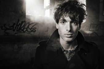 WATCH: Paolo Nutini Releases Stunning New Track ‘Let Me Down Easy’
