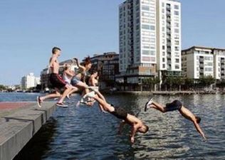 Mother Claims Son Contracted “Flesh-Eating” Bug After Swimming In Dublin’s Grand Canal