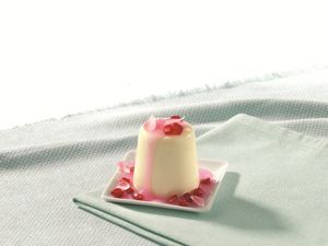 Recipe: A Delicious Rose and Vanilla Panna Cotta