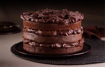 Recipe: The Ultimate Chocolate Fudge Layer Cake
