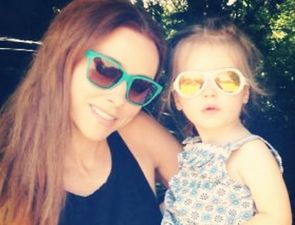 PICTURE: Una Foden Shares Snap With BFF Aoife Belle