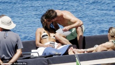 PHOTO: We Didn’t See This One Coming! Zac Efron Confirms Shock Romance
