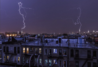 PIC: A Photographer Captured Double Lightning… And It’s Pretty Spectacular