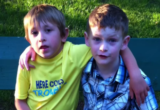 Best Friend Takes On A Mission – Raises $36,000 For His Friend’s Surgery With Lemonade Stand