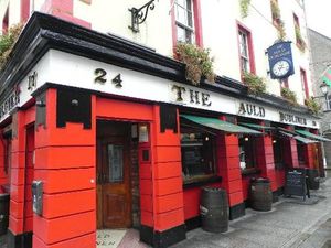 PICTURE: The Best Example of “Service with a Smile” – Dublin Style