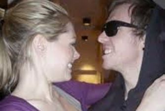 Boy Band Star Ties The Knot