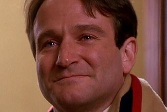 Fans Pay Tribute To Robin Williams At ‘Dead Poets Society’ Screening In Dublin