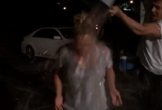 Hollywood Actress Confirms Pregnancy During Ice Bucket Challenge