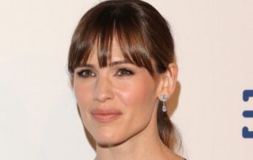 Is Jennifer Garner Pregnant? Her Rep Says No!
