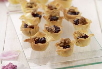 WATCH: Siucra and Louise Lennox Make Your Mouth Melt With Brie, Walnut & Chilli & Red Pepper Jam Filo Pastry Mini Tarts