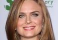 Actress Emily Deschanel Sparks Pregnancy Rumours?!