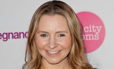 Actress Announces Pregnancy With The Cutest Picture Ever