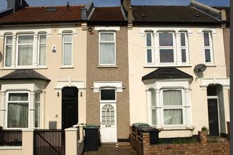 £235,000 Will Bag You A Seven Foot Wide House in London