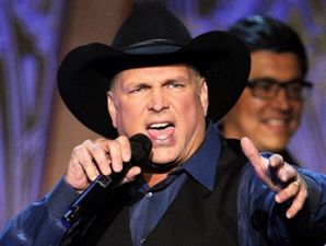 Is Garth Brooks On His Way To Dublin?
