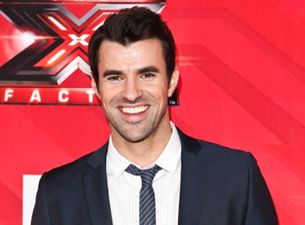 TV Presenter Marries Model Girlfriend One Month After Popping the Question