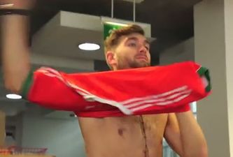 Mayo Footballer Aidan O’Shea Recreates THAT Diet Coke Ad