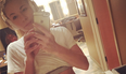 “Totally Obnoxious Pic” – LeAnn Rimes Shares Abs Selfie Snap On Instagram