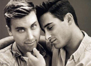 PICTURE: N*SYNC Star Weds Boyfriend