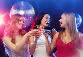 7 Reasons Why Being Single at Christmas Rocks