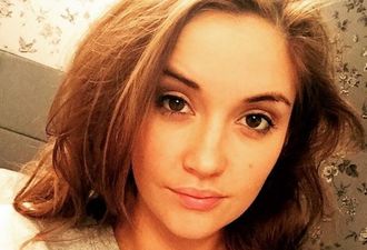 Jacqueline Jossa Posts Pic of Growing Baby Bump