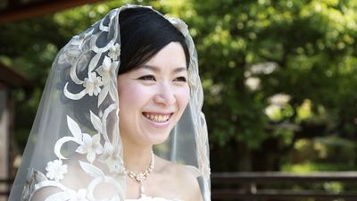 Here Comes The Bride… But Who Needs a Groom?!