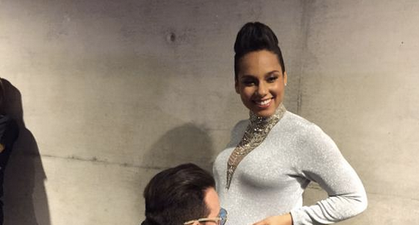 PICTURE: Alicia Keys Shares Sweet Snap Of Bono Kissing Her Baby Bump