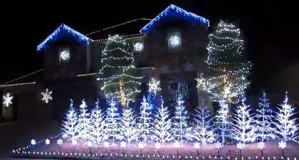 This Christmas Lights Show Will Blow Your Mind