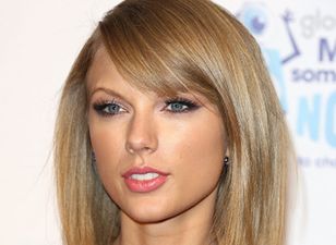 Taylor Swift Announces Irish Date