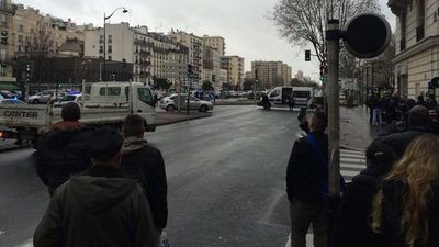 Hostages Being Held in Store in Eastern Paris