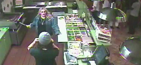 PHOTO: Britney’s Sister Jamie Lynne Pulls Knife On Men To Break Up Restaurant Fight