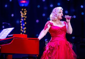 “I Want Another One” – Kelly Clarkson Talks Babies