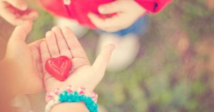 VIDEO: Her.ie Visits The Marie Keating Foundation As Part of Electric Ireland’s Powering Kindness Week