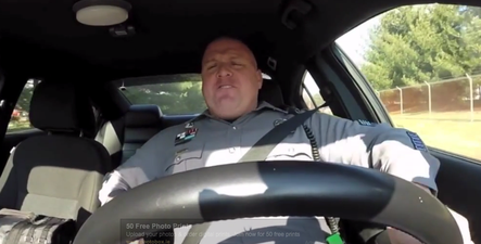 US Cop Rocks Out To Taylor Swift’s ‘Shake It Off’… And It’s Hilarious