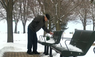 These Strangers Cleared Snow So This Elderly Gentleman Could Leave Flowers At His Wife’s Grave