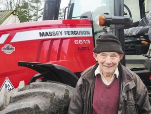 “It’s About The Man At The Wheel” – We’ve Just Had Our Hearts Melted By This 85-Year-Old Irish Legend