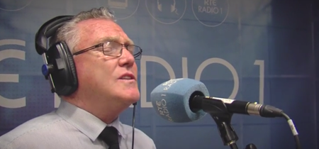 VIDEO: Dublin Taxi Driver Shares Hidden Talent on RTÉ Radio