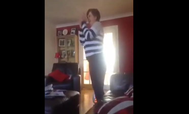 VIDEO: Irish Mammy LOSES It While Watching the Six Nations