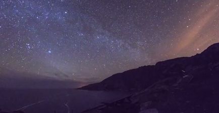 Time-Lapse Video Showcases The Stunning Northern Lights Over Donegal