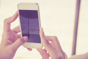 SURVEY: More Than Half of Irish Women Spend up to Four Hours a Day Online