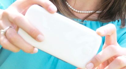 97-Year-Old’s First Selfie Goes Viral on Facebook