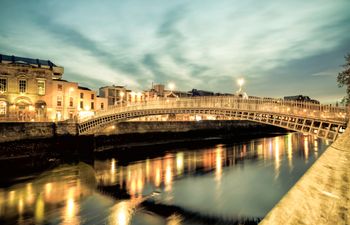 PICTURE: One Groom-to-Be is Looking a Little Uncomfortable in Dublin Today