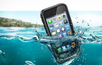 Dropped Your Phone In Water? Here’s What Science Says You Should Do