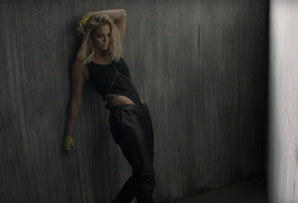 WATCH: Sarah Harding Releases New Video for “Threads”