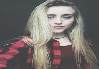 What’s In My Beauty Bag – Blogger Emma Farrell Shares Her Secrets